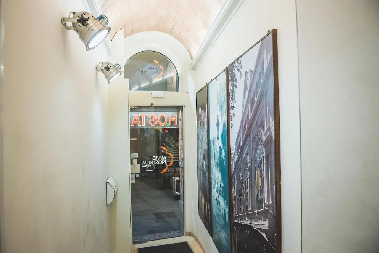 Hostal Marenostrum Barselona Konukevi