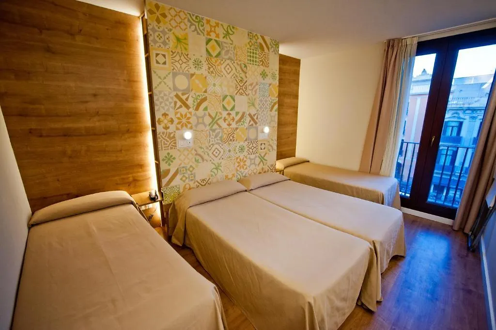 Konukevi Hostal Marenostrum Barselona